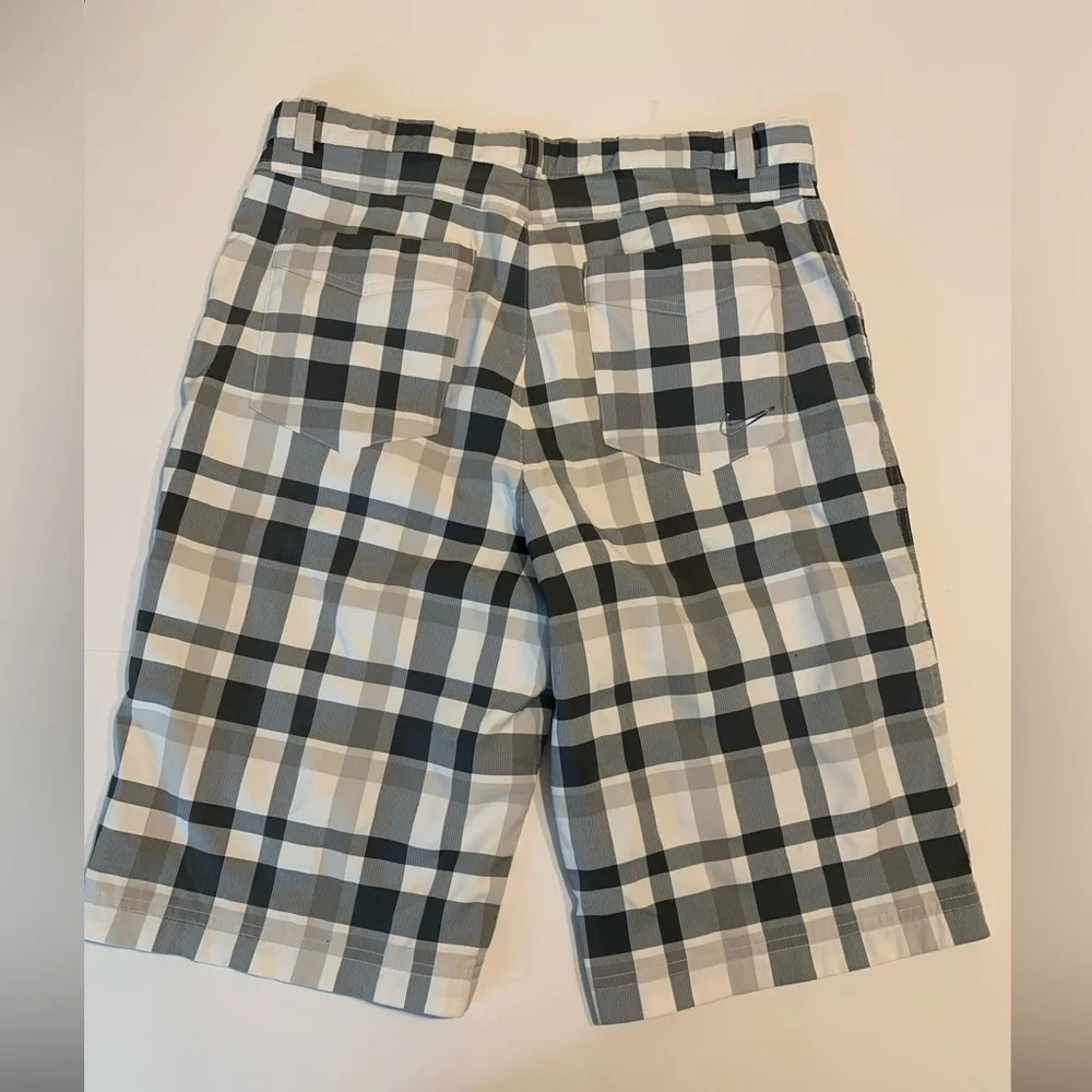 2 Pairs Youth NIKE Plaid Green / Blue and White / Black Golf Shorts Dri-Fit XL